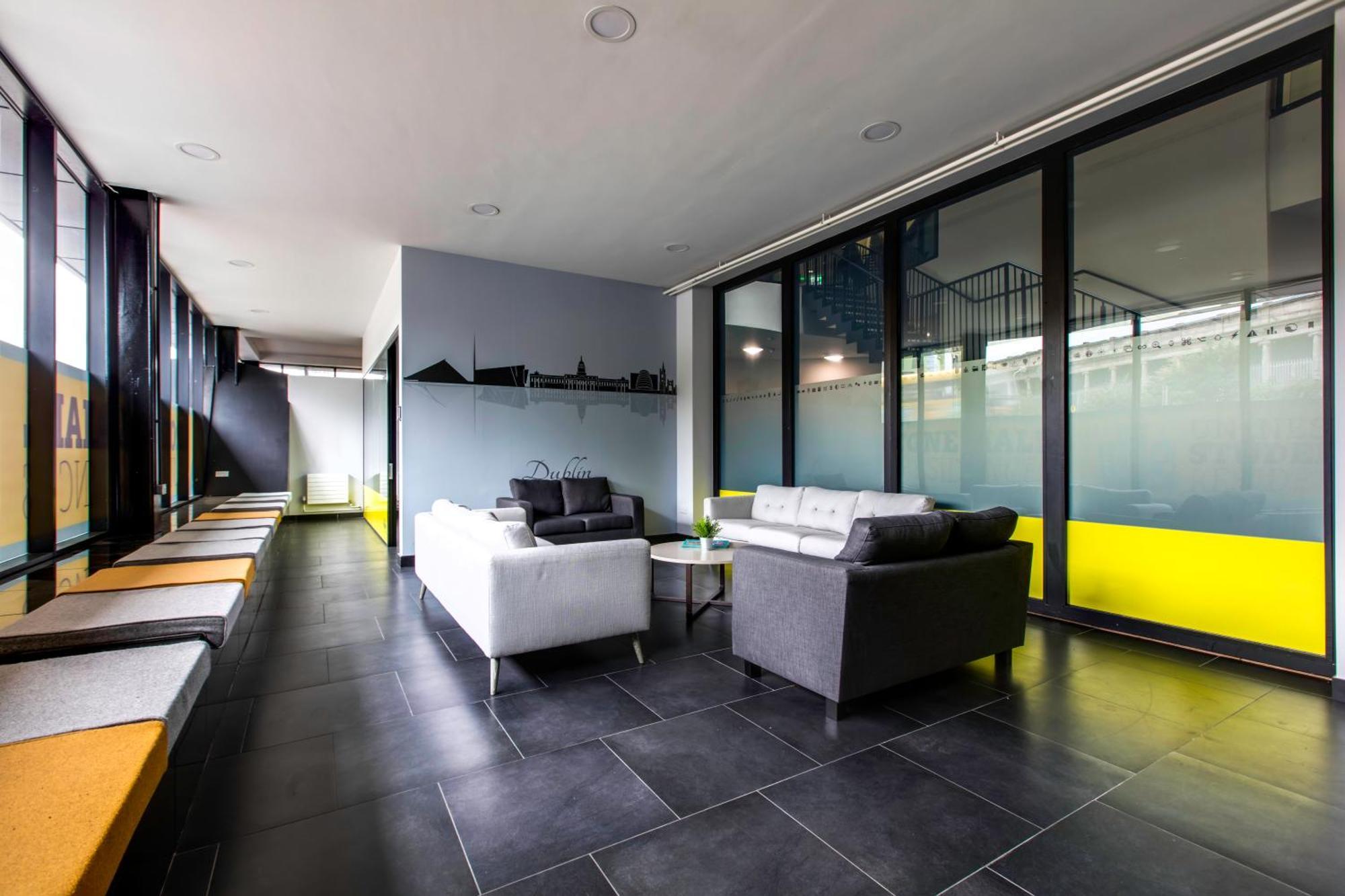 Yugo Explore - Broadstone Hall Dublin Exterior photo